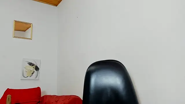 yasmin goldenst online show from 12/05/25, 10:57