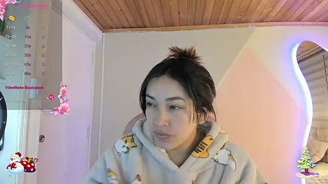 cristal  hot 1 online show from 11/21/25, 05:06