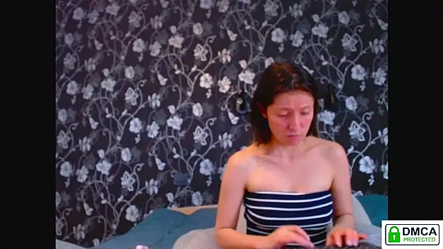 Snapshot of Sophi_Cute chatting on 06/27/26, 11:15 Sophi Cute online show from 06/27/26, 11:15