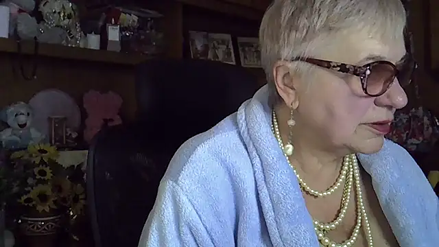 SweetCherry27 online show from 10/15/25, 05:35