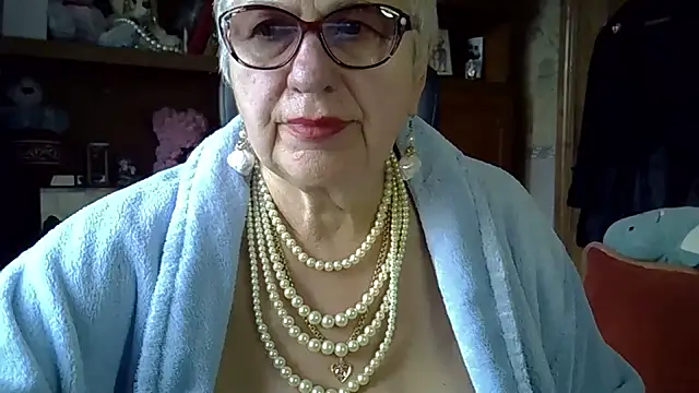 SweetCherry27 online show from 11/15/25, 07:16