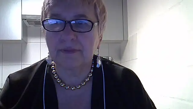 SweetCherry27 online show from 01/18/26, 07:23