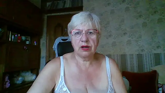 Snapshot of SweetCherry27 chatting on 07/08/26, 04:06 SweetCherry27 online show from 07/08/26, 04:06