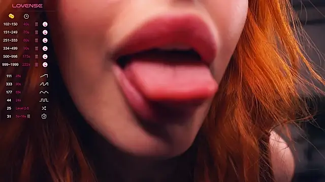 Snapshot of SofyBruno chatting on 01/28/25, 05:22 SofyBruno online show from 01/28/25, 05:22