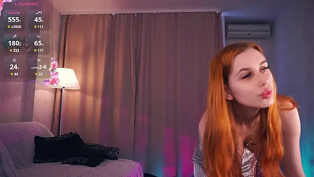 Snapshot of SofyBruno chatting on 03/06/25, 05:24 SofyBruno online show from 03/06/25, 05:24