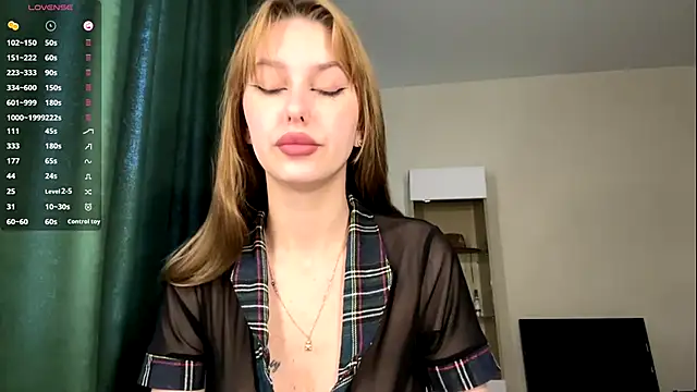 SofyBruno online show from 05/21/26, 04:19