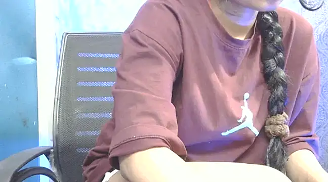 Snapshot of Supriya201 chatting on 01/28/25, 01:49 Supriya201 online show from 01/28/25, 01:49