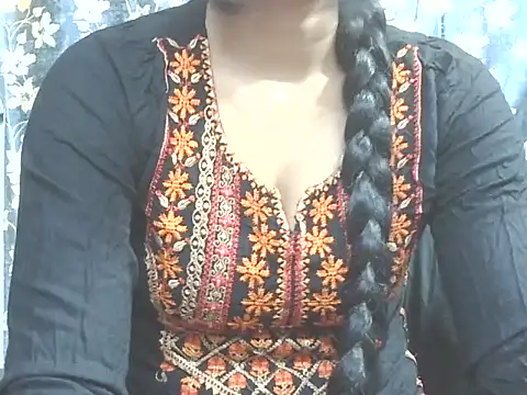 Snapshot of Supriya201 chatting on 05/01/26, 02:43 Supriya201 online show from 05/01/26, 02:43