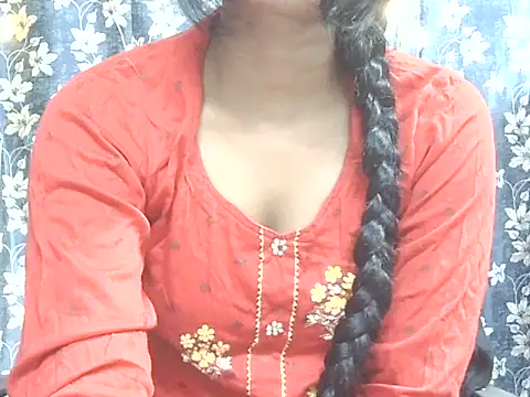 Snapshot of Supriya201 chatting on 05/06/26, 03:06 Supriya201 online show from 05/06/26, 03:06