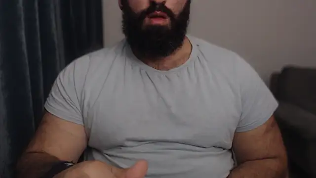 hugemachohandsome online show from 09/25/25, 10:02