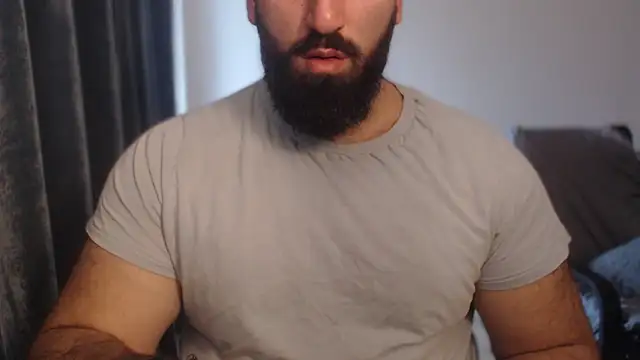 hugemachohandsome online show from 10/06/25, 08:45