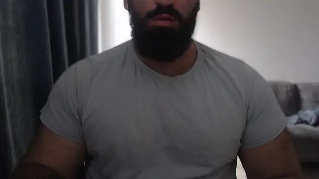 hugemachohandsome online show from 10/14/25, 08:04