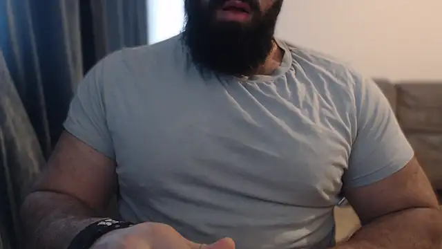 hugemachohandsome online show from 11/15/25, 09:39