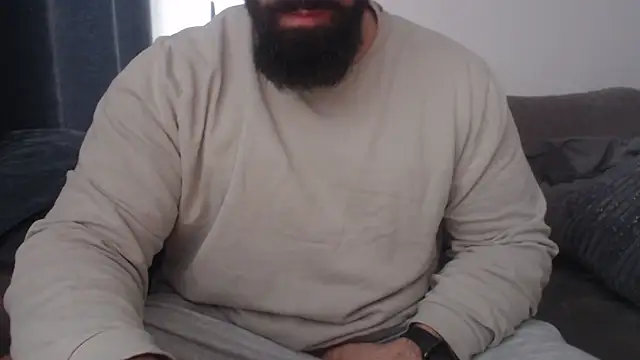 hugemachohandsome online show from 02/03/26, 09:03