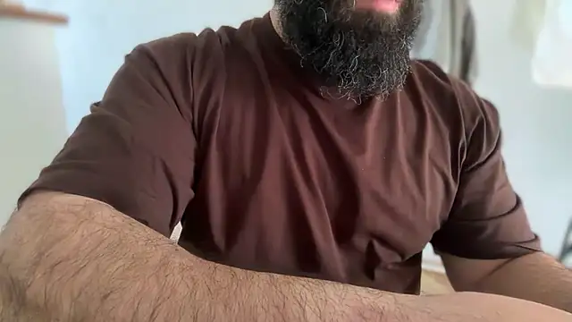 hugemachohandsome online show from 03/26/26, 01:38