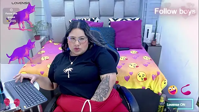 evelin zaens online show from 02/15/26, 07:51