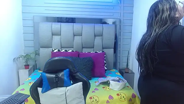 evelin zaens online show from 03/04/26, 04:29