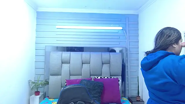 evelin zaens online show from 04/09/26, 03:28