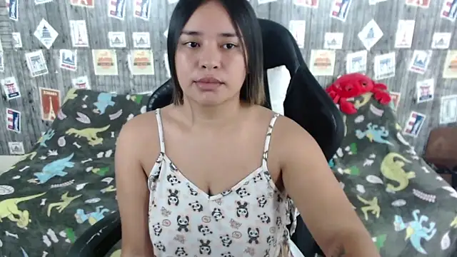 SaraCrow online show from 02/05/25, 05:20