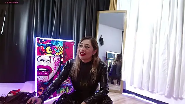 LatexDevil Blondie online show from 01/17/25, 08:33