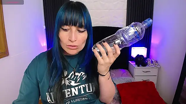 alicia moom online show from 01/22/25, 07:56