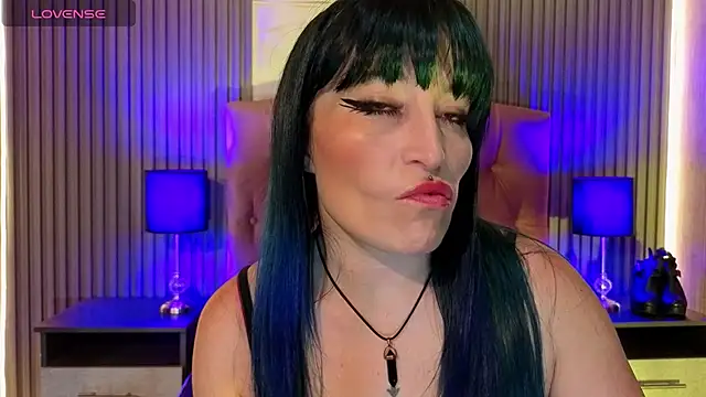 alicia moom online show from 06/20/26, 08:33