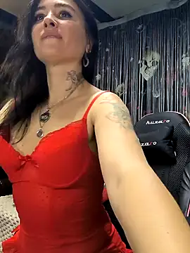 KikiXRed online show from 12/08/24, 04:50