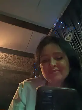 KikiXRed online show from 11/18/25, 07:40