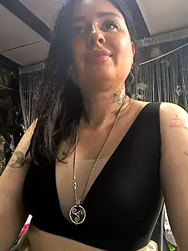 KikiXRed online show from 07/21/26, 11:12
