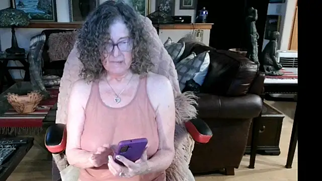 Snapshot of littlepistol01 chatting on 07/17/26, 06:46 littlepistol01 online show from 07/17/26, 06:46