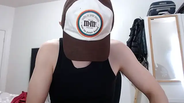 twbobo00715 online show from 05/15/26, 03:41