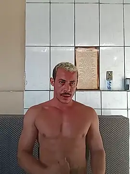 MachoScorpionCaralho online show from 02/08/25, 11:44