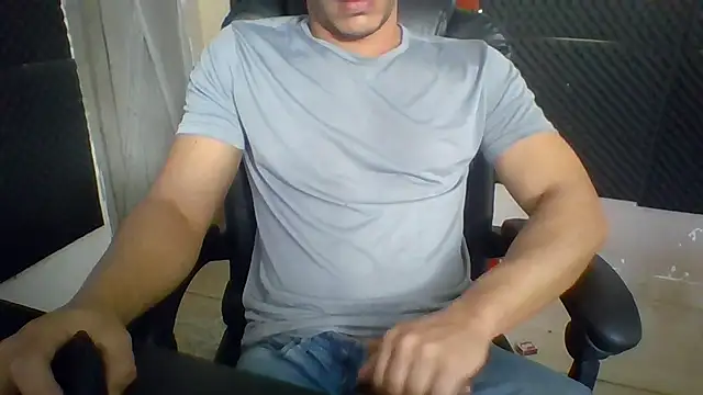 Snapshot of MachoScorpionCaralho chatting on 07/02/26, 12:44 MachoScorpionCaralho online show from 07/02/26, 12:44