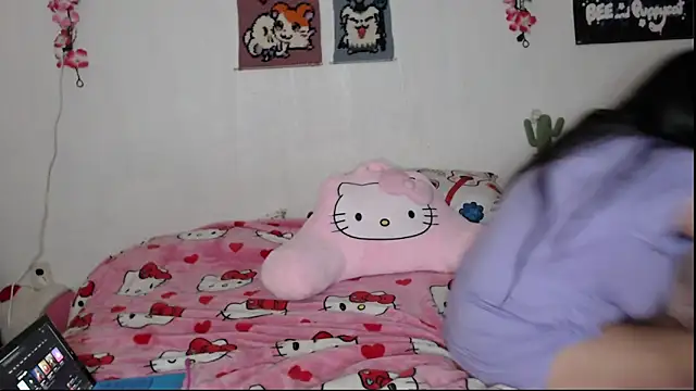 Cupcakecutie449 online show from 04/29/26, 09:35