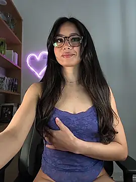 Naughty-Jessie online show from 02/27/26, 09:15