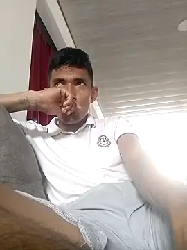 Snapshot of jones-hot2 chatting on 03/12/25, 07:06 jones-hot2 online show from 03/12/25, 07:06