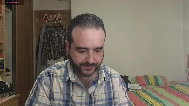 curiosillo83 online show from 10/08/25, 09:56