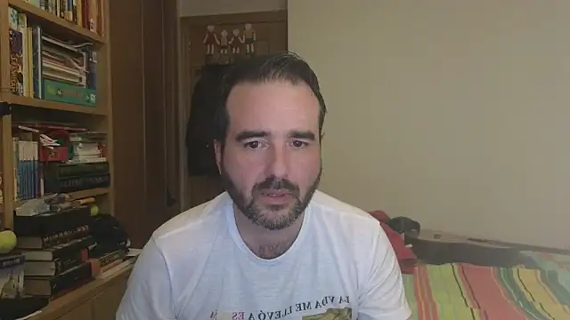 curiosillo83 online show from 12/15/25, 03:27