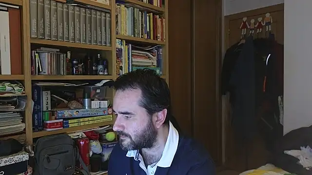 curiosillo83 online show from 03/19/26, 06:01