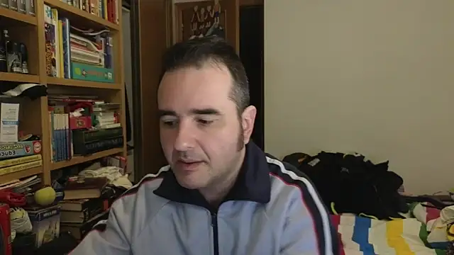 curiosillo83 online show from 04/11/26, 12:53