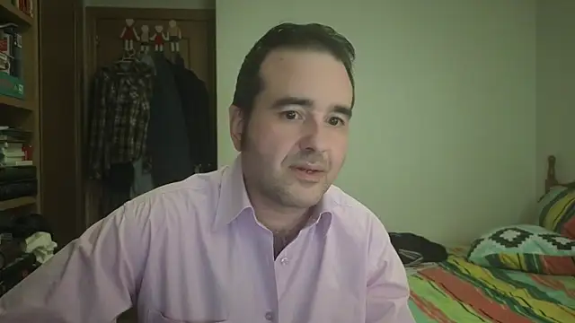 Snapshot of curiosillo83 chatting on 05/13/26, 07:11 curiosillo83 online show from 05/13/26, 07:11