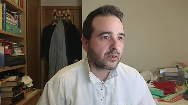 Snapshot of curiosillo83 chatting on 05/24/26, 01:49 curiosillo83 online show from 05/24/26, 01:49