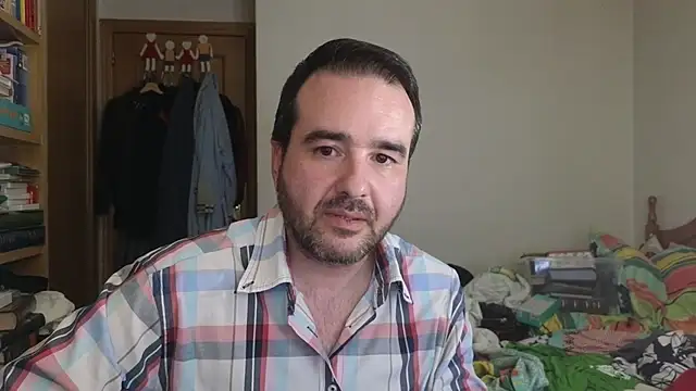 Snapshot of curiosillo83 chatting on 05/26/26, 03:08 curiosillo83 online show from 05/26/26, 03:08