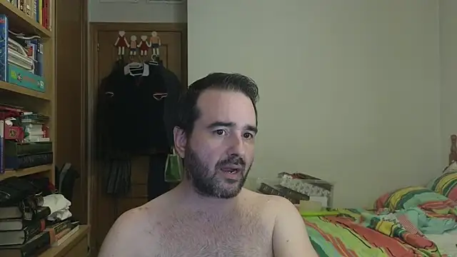 Snapshot of curiosillo83 chatting on 05/31/26, 06:09 curiosillo83 online show from 05/31/26, 06:09