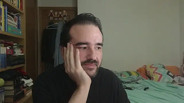 curiosillo83 online show from 06/30/26, 07:59