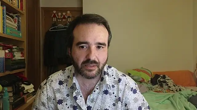 curiosillo83 online show from 07/06/26, 02:14