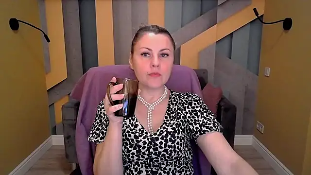 Candy Long online show from 11/08/25, 06:24