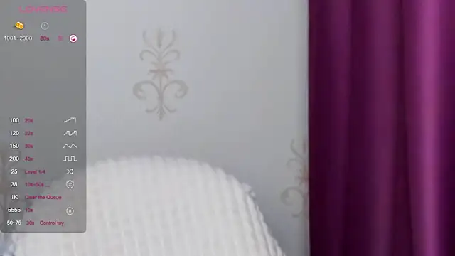 Snapshot of KindHazelHere_ chatting on 01/31/25, 12:18 KindHazelHere online show from 01/31/25, 12:18