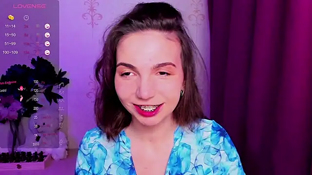 KindHazelHere  online show from 03/03/26, 05:08