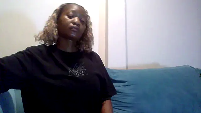 Snapshot of Hardnipples8 chatting on 05/27/26, 03:03 Hardnipples8 online show from 05/27/26, 03:03